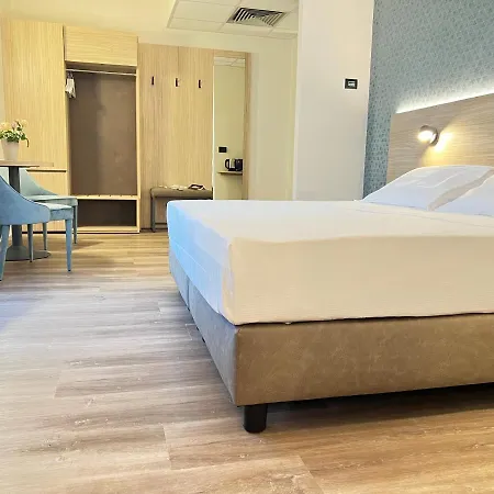 伽登尼亚酒店 酒店