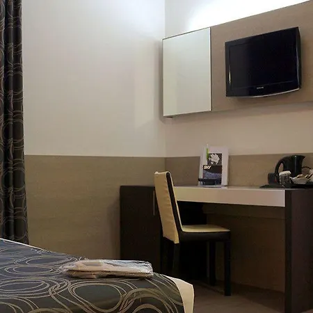 伽登尼亚酒店 3*