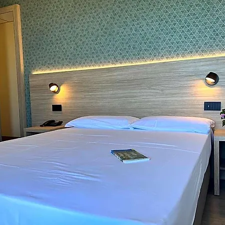 Gardenia Hotel 3*