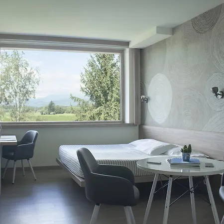 伽登尼亚酒店 酒店 3*